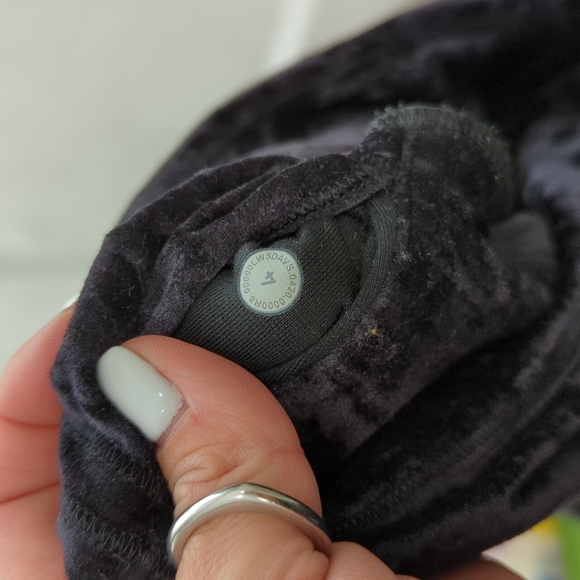 Lululemon Crush Velvet Set - Picture 13 of 13